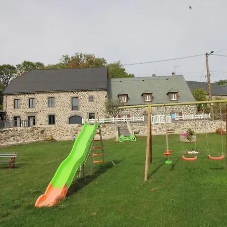 度假居 Maison De Caractere Au Coeur Des Volcans D'auvergne Avec Jardin, Terrasse, Poele Et Equipements Enfants - Fr-1-742-559 *