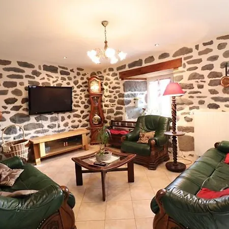 度假居 Maison De Caractere Au Coeur Des Volcans D'auvergne Avec Jardin, Terrasse, Poele Et Equipements Enfants - Fr-1-742-559 Paulhac (Cantal)
